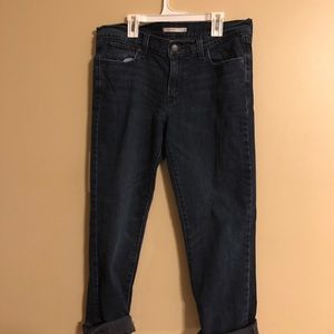 LEVI BOYFRIEND JEANS